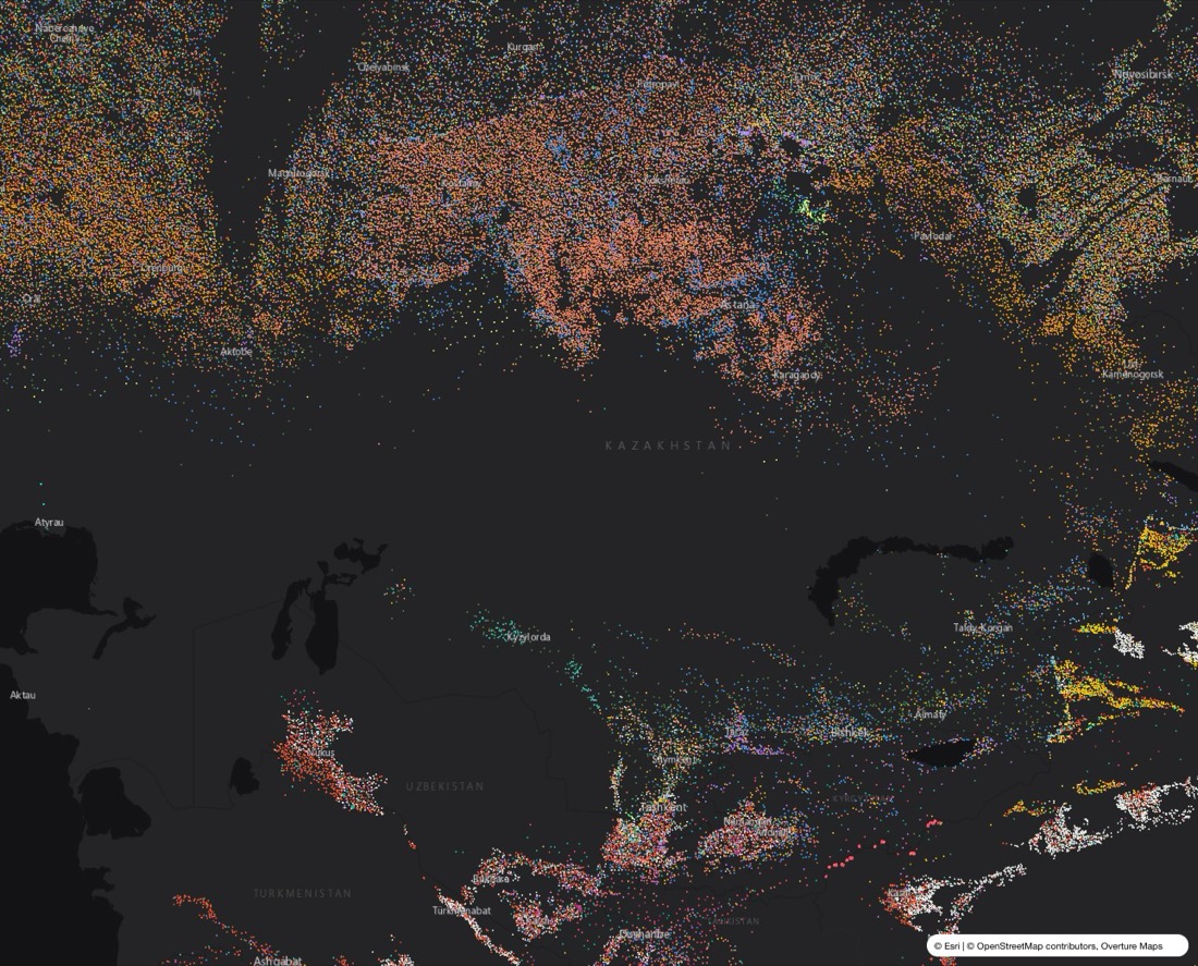 Crop map of Kazakhstan: each dot is a field area coloured by crop